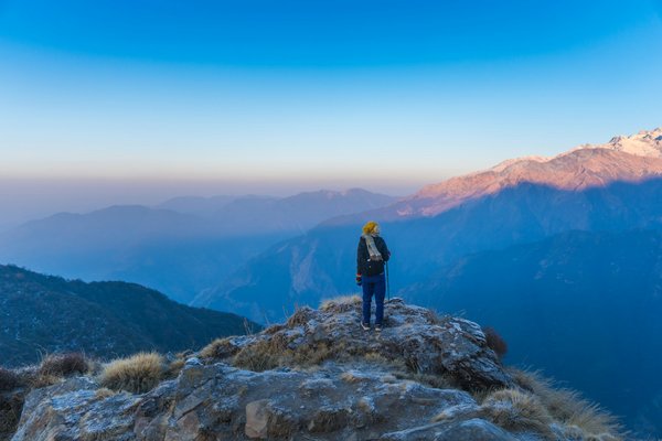 Comment organiser une expédition de randonnée dans les montagnes du Tian Shan, Kirghizistan : itinéraires et équipements ?
